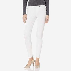 Hue Cream Colored Jeggings size M